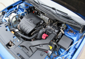 Подержанный автомобиль Mitsubishi Lancer Sedan 2010 года (18 фото)