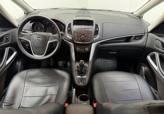 Подержанный автомобиль Opel Zafira Compactvan 2012 года (9 фото)