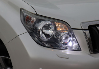 Подержанный автомобиль Toyota Land Cruiser Prado 2012 года (9 фото)