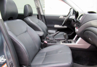 Подержанный автомобиль Subaru Forester Suv 2008 года (18 фото)