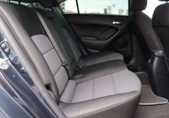 Подержанный автомобиль Kia Cerato Sedan 2019 года (10 фото)