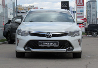 Подержанный автомобиль Toyota Camry Sedan 2017 года (2 фото)