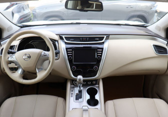 Подержанный автомобиль Nissan Murano Suv 2020 года (19 фото)