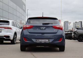 Подержанный автомобиль Hyundai i30 Hatchback 2012 года (6 фото)