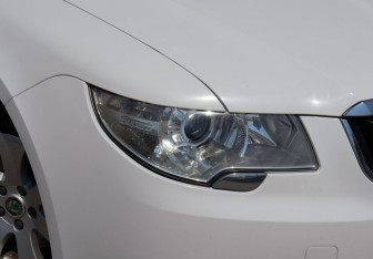 Подержанный автомобиль Skoda Superb Liftback 2012 года (9 фото)