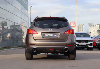 Подержанный автомобиль Nissan Murano Suv 2011 года (6 фото)
