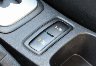 Подержанный автомобиль Kia Sportage 2008 года (17 фото)