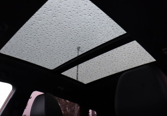 Подержанный автомобиль Geely Coolray 2020 года (18 фото)