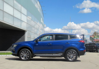 Подержанный автомобиль Geely Atlas Pro 2022 года (8 фото)