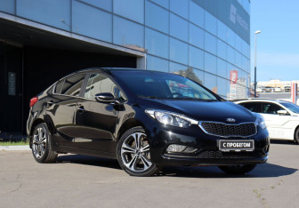 Подержанный автомобиль Kia Cerato Sedan 2013 года (3 фото)