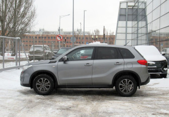 Подержанный автомобиль Suzuki Vitara 2018 года (8 фото)