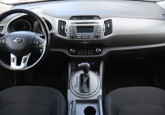 Подержанный автомобиль Kia Sportage 2014 года (14 фото)