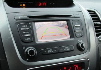 Подержанный автомобиль Kia Sorento 2017 года (17 фото)