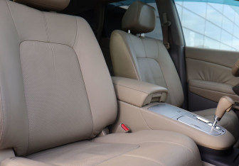 Подержанный автомобиль Nissan Murano Suv 2011 года (10 фото)