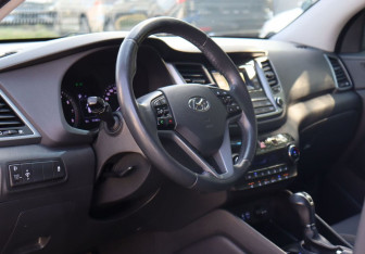 Подержанный автомобиль Hyundai Tucson 2018 года (14 фото)