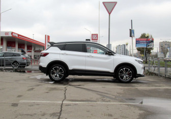 Подержанный автомобиль Geely Coolray 2020 года (4 фото)