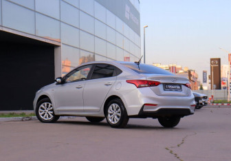 Подержанный автомобиль Hyundai Solaris Sedan 2018 года (7 фото)