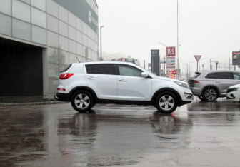 Подержанный автомобиль Kia Sportage 2012 года (4 фото)
