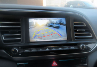 Подержанный автомобиль Hyundai Elantra Sedan 2019 года (15 фото)