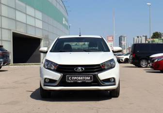 Подержанный автомобиль LADA (ВАЗ) Vesta Sedan 2021 года (2 фото)