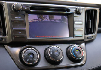 Подержанный автомобиль Toyota RAV4 2014 года (16 фото)