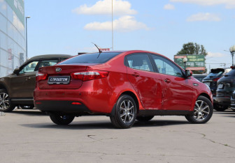 Подержанный автомобиль Kia Rio Sedan 2013 года (5 фото)