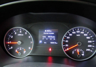 Подержанный автомобиль Kia Sportage 2021 года (12 фото)