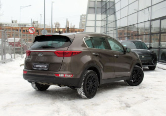 Подержанный автомобиль Kia Sportage 2017 года (5 фото)