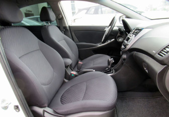 Подержанный автомобиль Hyundai Solaris Sedan 2014 года (18 фото)