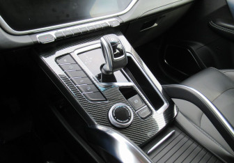 Подержанный автомобиль Geely Atlas Pro 2022 года (17 фото)