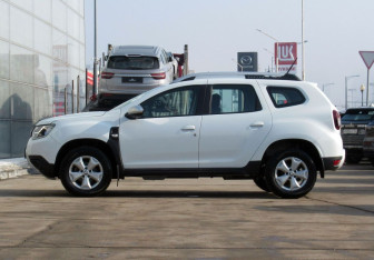 Подержанный автомобиль Renault Duster 2021 года (8 фото)