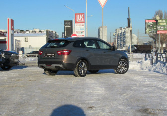 Подержанный автомобиль LADA (ВАЗ) Vesta Wagon 2019 года (5 фото)