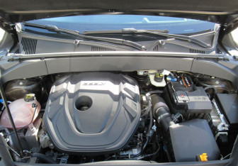 Подержанный автомобиль Geely Atlas 2024 года (23 фото)