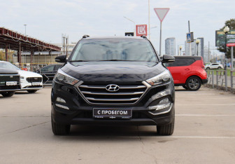 Подержанный автомобиль Hyundai Tucson 2016 года (2 фото)