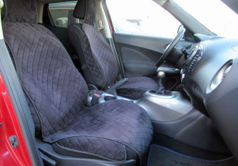 Подержанный автомобиль Nissan Juke 2011 года (12 фото)