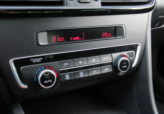 Подержанный автомобиль Kia Optima Sedan 2019 года (17 фото)