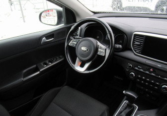 Подержанный автомобиль Kia Sportage 2021 года (16 фото)