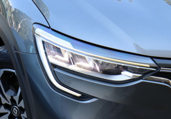 Подержанный автомобиль Renault Arkana 2019 года (10 фото)