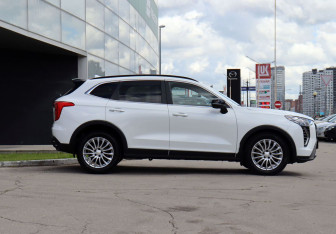 Подержанный автомобиль Haval Jolion 2024 года (4 фото)