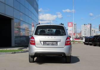 Подержанный автомобиль LADA (ВАЗ) Granta Wagon 2019 года (6 фото)