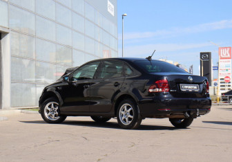 Подержанный автомобиль Volkswagen Polo Sedan 2018 года (7 фото)