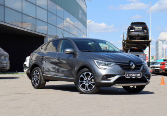 Подержанный автомобиль Renault Arkana 2019 года (3 фото)