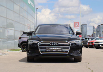 Подержанный автомобиль Audi A6 Sedan 2019 года (2 фото)