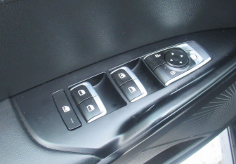 Подержанный автомобиль Kia K5 2020 года (14 фото)