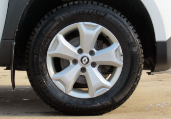 Подержанный автомобиль Renault Duster 2021 года (9 фото)