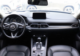 Подержанный автомобиль Mazda CX-5 2021 года (13 фото)