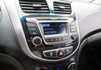 Подержанный автомобиль Hyundai Solaris Sedan 2014 года (14 фото)