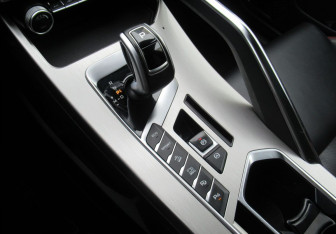 Подержанный автомобиль Geely Coolray 2020 года (18 фото)