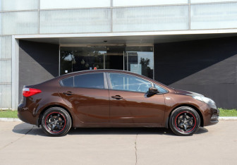 Подержанный автомобиль Kia Cerato Sedan 2015 года (4 фото)