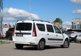 Подержанный автомобиль LADA (ВАЗ) Largus Wagon 2019 года (5 фото)